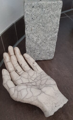 Hand